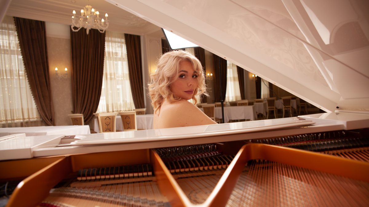 Inside a grand piano